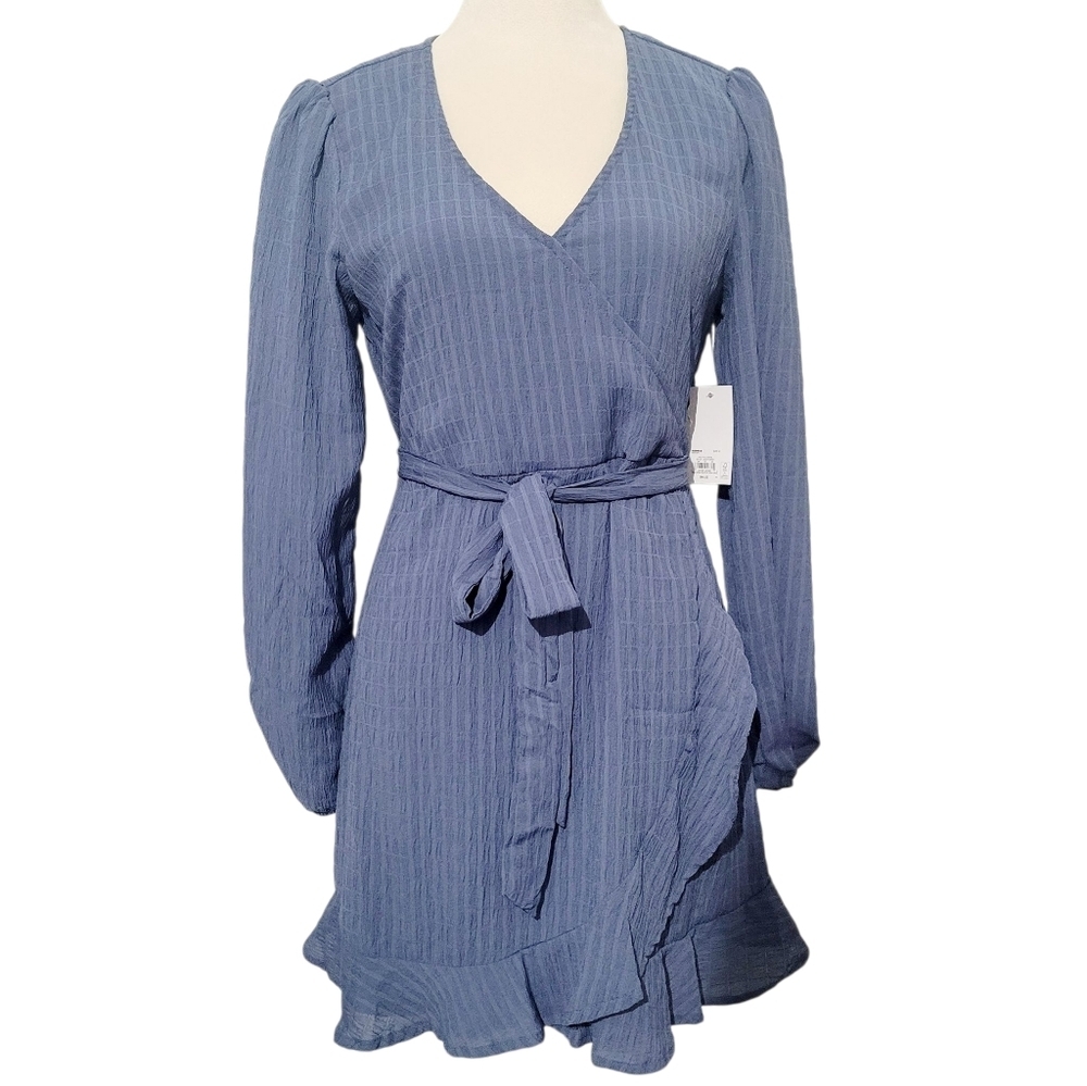 SO Woman's Faux Wrap Ruffle Hem Dress Blue Textured Long Sleeve Size Medium NEW - Picture 2 of 13
